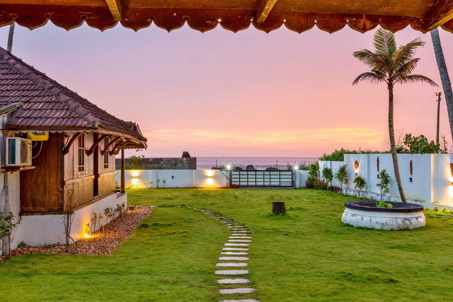 Deshadan'S Tarangi Beach Villas,Marari Mararikulam Luaran gambar