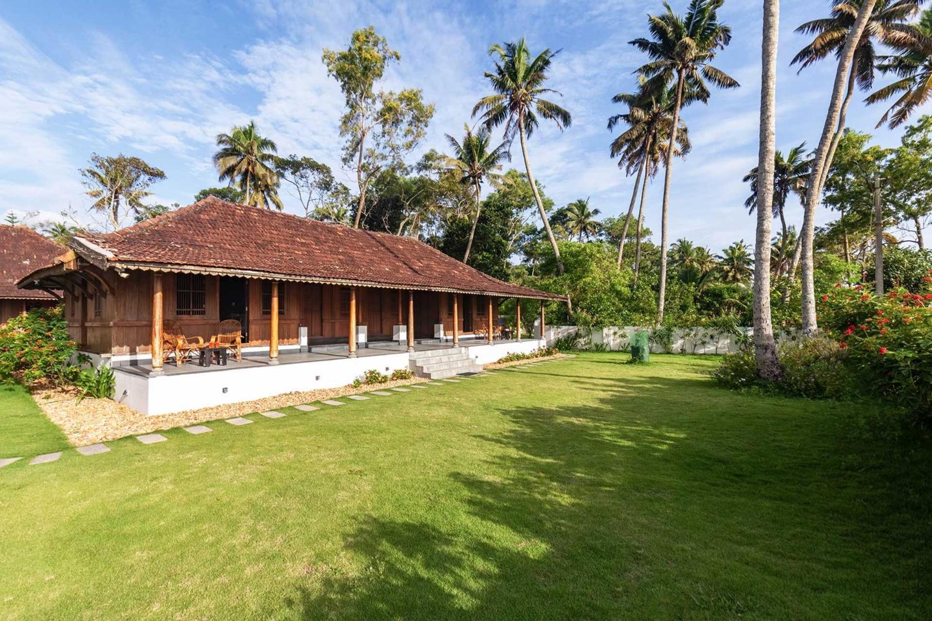 Deshadan'S Tarangi Beach Villas,Marari Mararikulam Luaran gambar