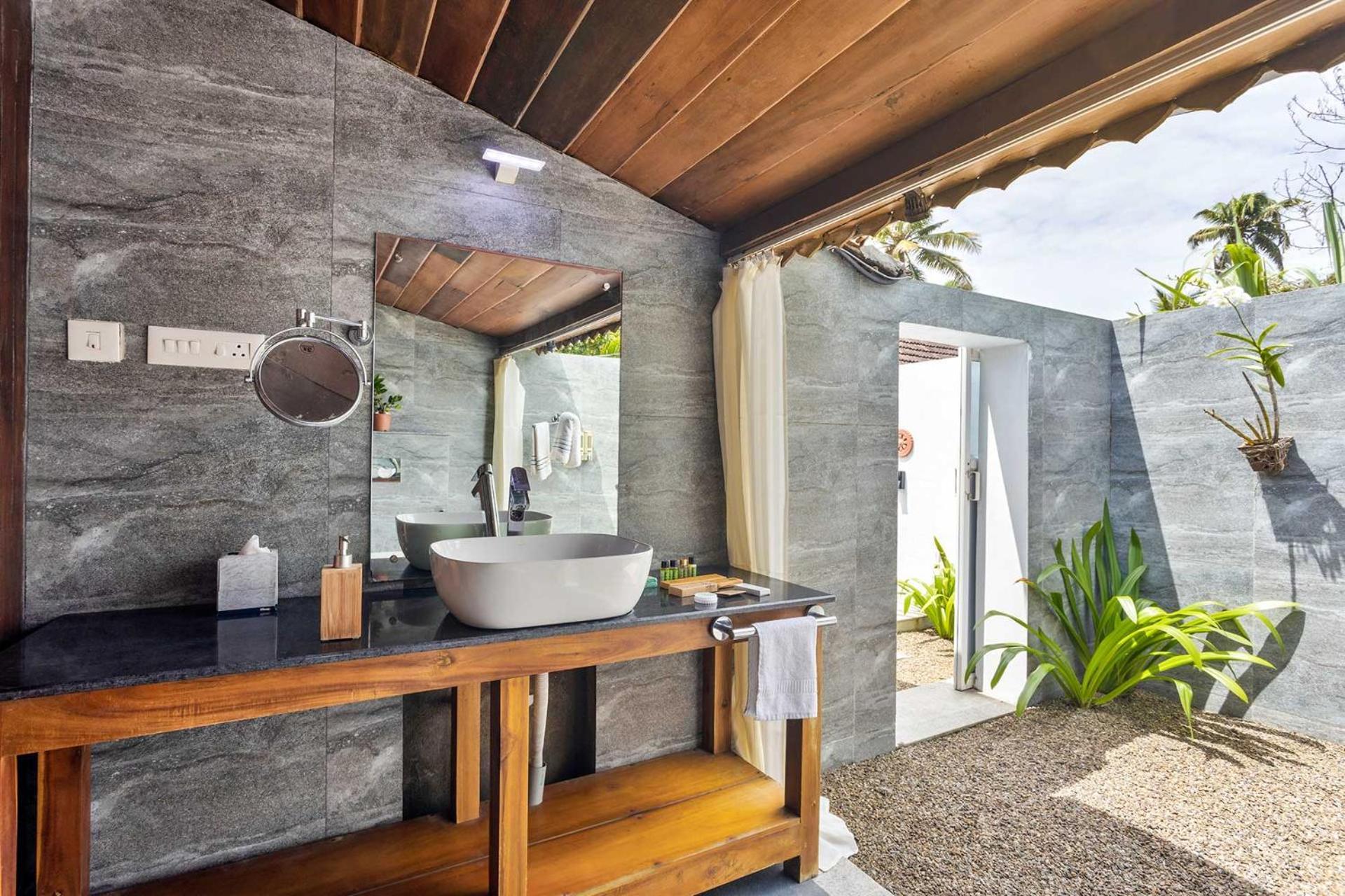 Deshadan'S Tarangi Beach Villas,Marari Mararikulam Luaran gambar