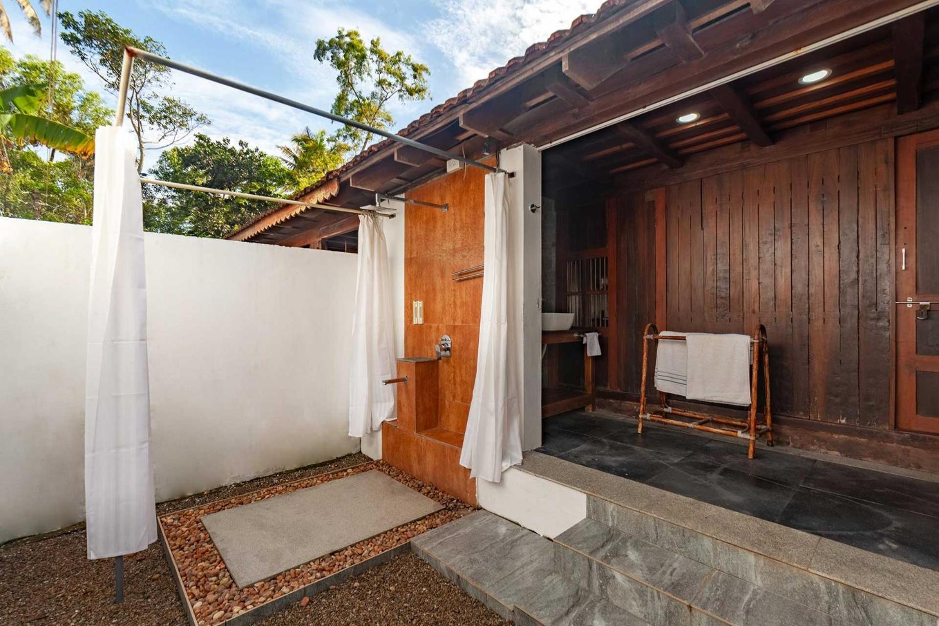 Deshadan'S Tarangi Beach Villas,Marari Mararikulam Luaran gambar